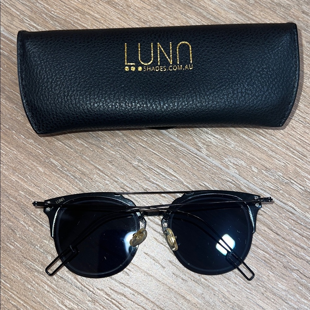 Sunglasses - image 3